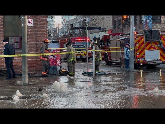 Breaking: Toronto’s Pipe Burst Accident Downtown in the Cold Winter