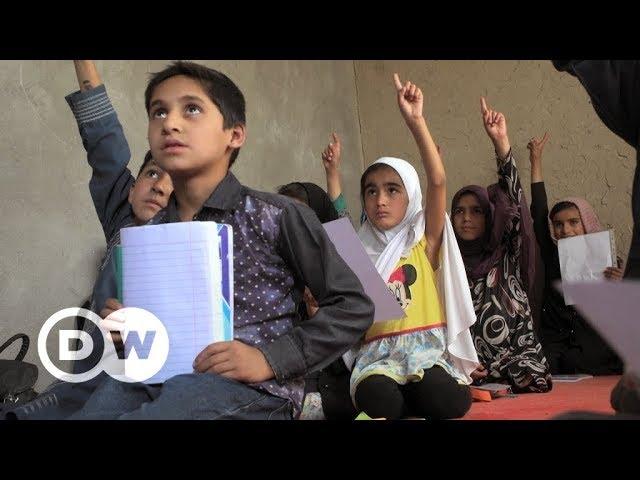 Schools for Afghanistan - a project in peril | DW Documentary