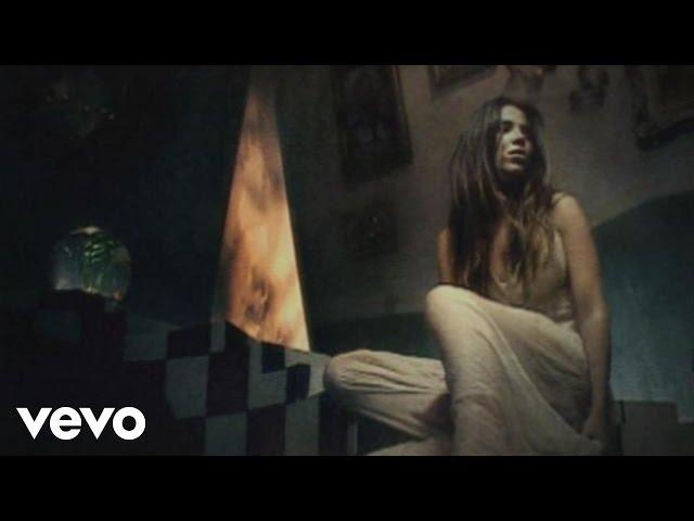 Wanessa Camargo - Não Resisto a Nós Dois (Vídeo Oficial)