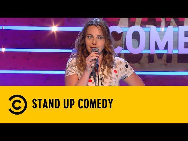 Stand Up Comedy: Le parolacce alle scuole medie - Chiara Becchimanzi - Comedy Central