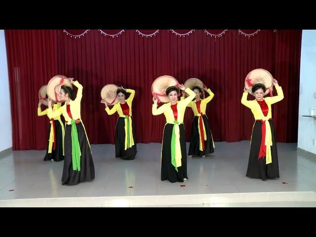 [Múa]: NHỮNG CÔ GÁI TRÊN QUÊ HƯƠNG QUAN HỌ | Huyền Anh Quan Họ | Kênh Quan Họ BN | Quan Họ Mười Nhớ
