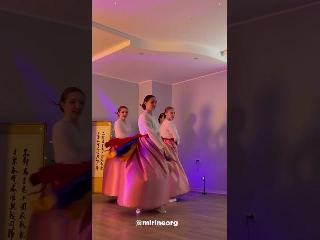 Атмосфера квартирника Чондуна всегда неповторима  #корея #kpop #миринэ