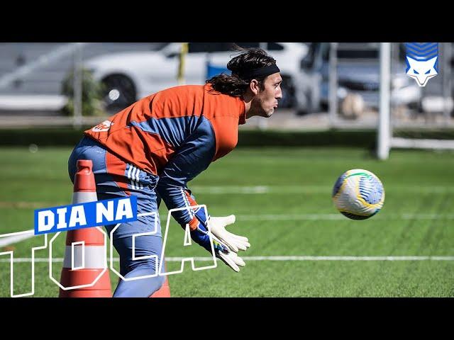  DIA NA TOCA | Cruzeiro treina no campo sintético em preparação para o jogo contra o Palmeiras!