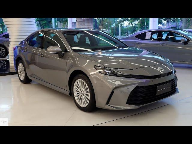 2025 Toyota Camry / In-Depth Walkaround Exterior & Interior