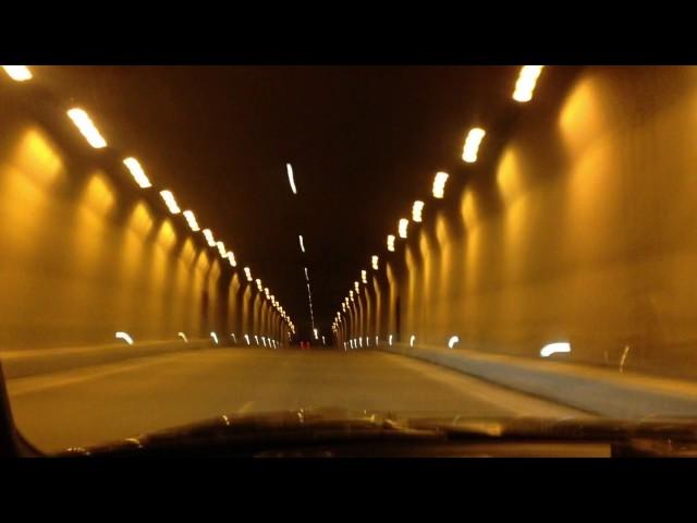 SKYLINE R34 Tunnel sound!!! Russia. Скайлайн 34 в тоннеле, Владивосток.