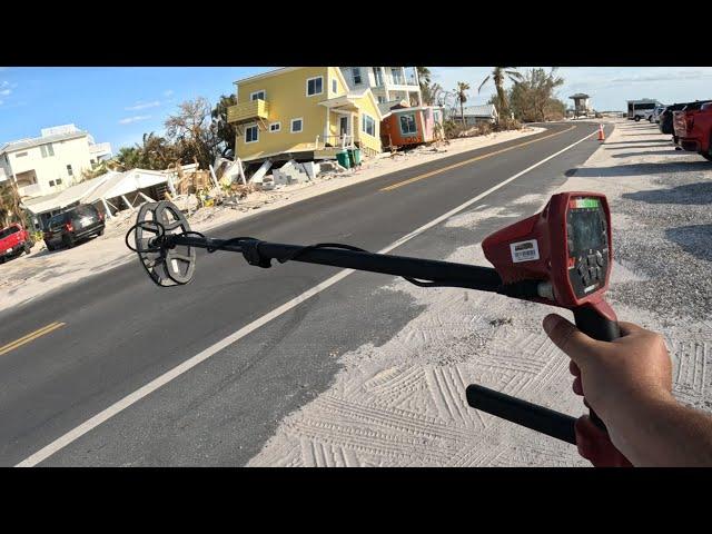 Metal Detecting Destroyed Beaches After Hurricane Milton X Helene On Bradenton Beach