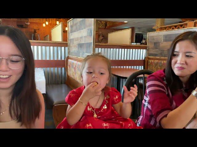 Vlog 1389 ll JADE NGỦ DẬY VÀ BẤT NGỜ KHI THẤY TẤT CẢ MỌI NGƯỜI QUA THĂM NHÀ