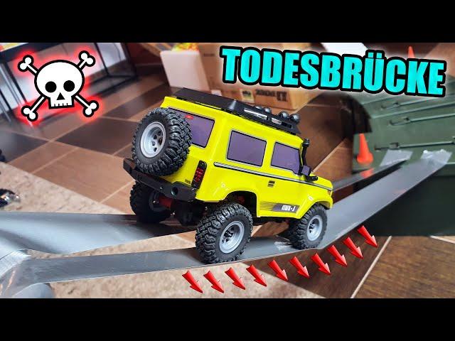 Überlebt der neue MINI CRAWLER die TODESBRÜCKE mit 30° NEIGUNGSWINKEL?