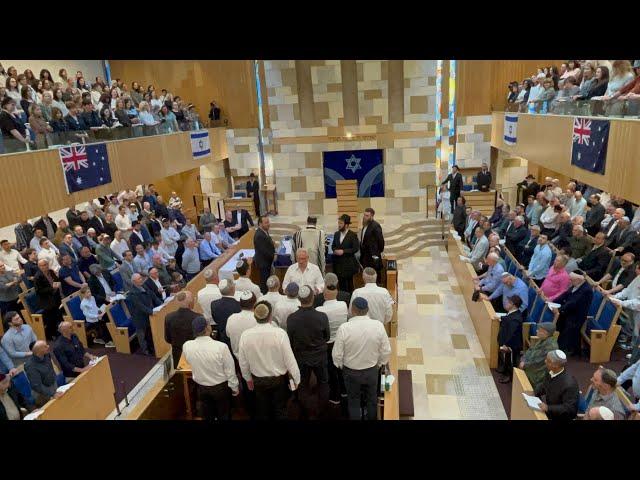 Chazan Shai Abramson at Central Shule Kabbalat Shabbat