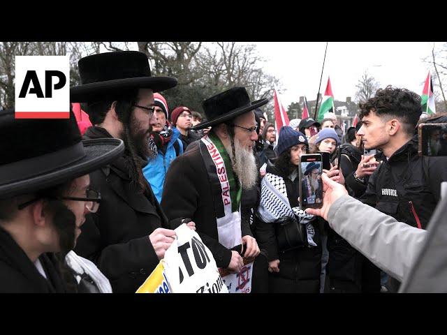 Tensions high as Israeli and Palestinian supporters meet outside ICJ hearing