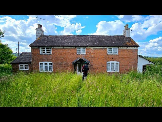 ABANDONED Jones Family House Filled With Antiques And With EVERYTHING Left Behind - Abandoned Places