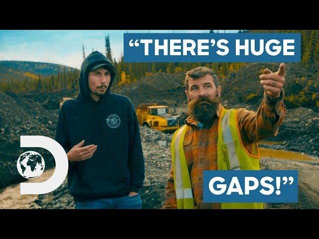 Parker Helps Fred Fix Up His Mining Site | Gold Rush