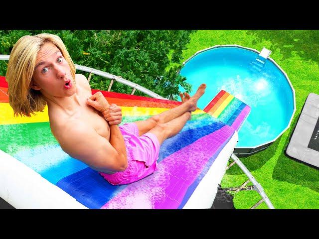 Wir bauen eine 90° STEILE REGENBOGEN WASSER RUTSCHE! (mit Trampolin POOL!)