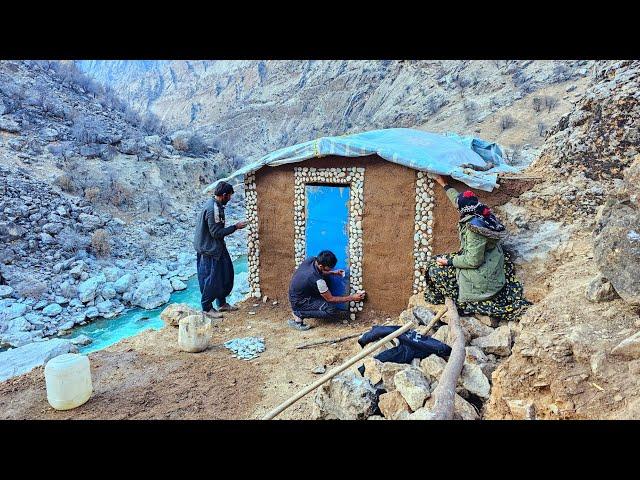 Nomadic Life: Decorating the Hut Front & Outdoor Cooking with Fatima 