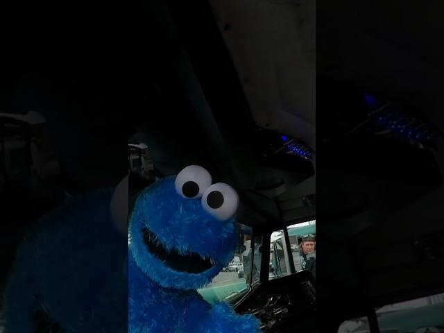 Cookie Monster #cookiemonster #truck #vlog #youtubeshorts #youtube #truckers