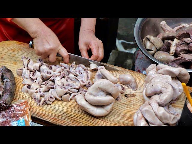 암뽕, 순대 팔아서 애들 다 키웠어! 서문시장 암뽕순대 골목 강원도 아줌마 Grandma made pork intestine sausage / Korean street food