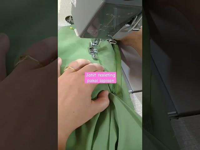 Jahit resleting pakai lapisan #sewing #sewinghacks #caramenjahit #penjahit #sewingtips