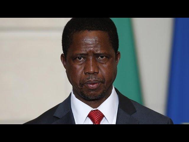 Zambia: President collapses from dizziness during televised ceremony