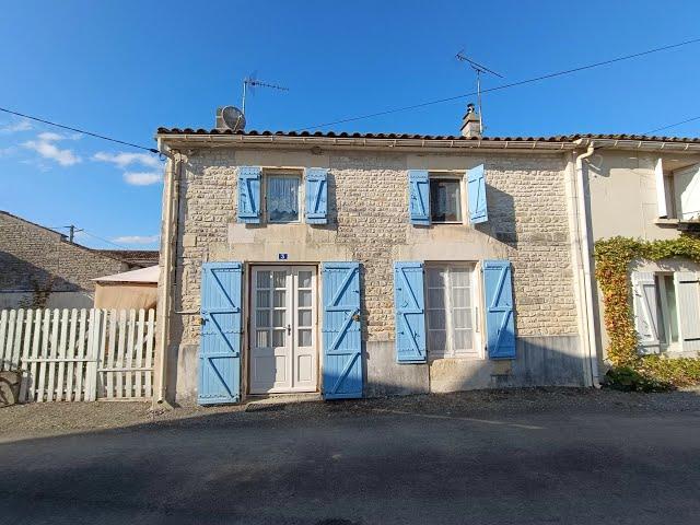 Pretty village house for sale in the Charente-Maritime, France - Ref. BVI74419