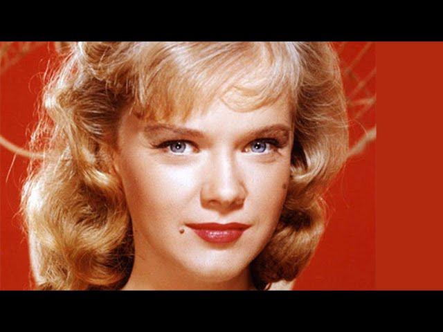 13 Sexy Photos of Anne Francis