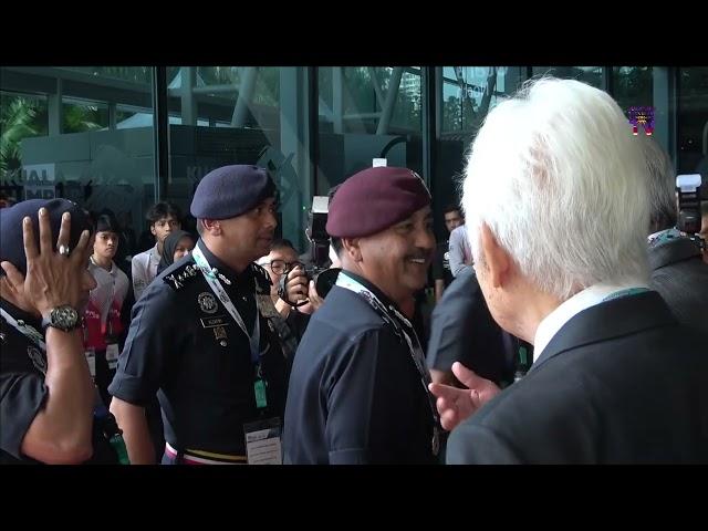 MENAKJUBKAN !! TAN SRI KETUA POLIS NEGARA HADIR PAMERAN PERTAHANAN & KESELAMATAN TERUNGGUL DI ASIA