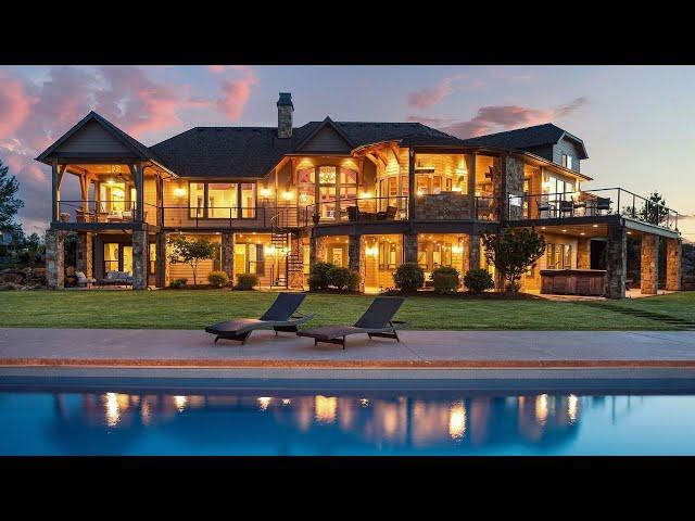 This $7,140,00 Stunning panoramic mountain view Home in Washington has incredible outdoor spaces