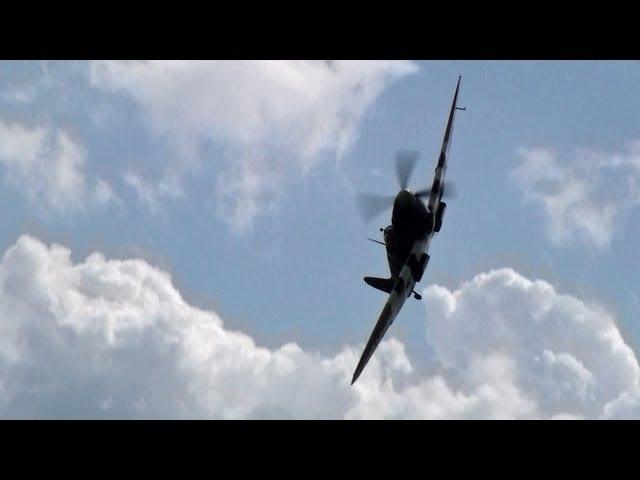 Whistle Sound " P-51 Mustang vs Spitfire "