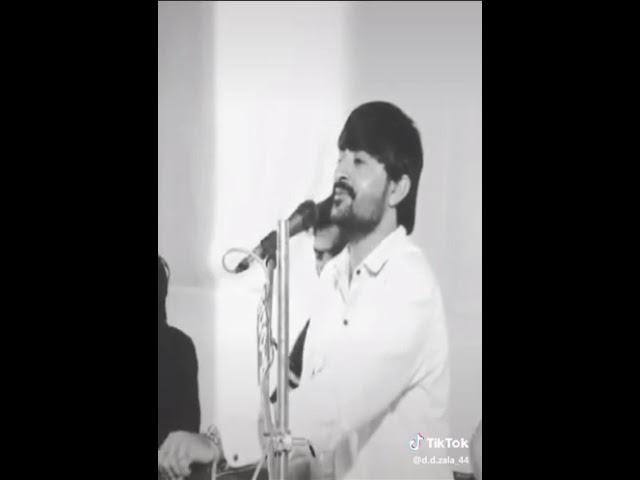 Kasam chahe lelo bahut pyarr Karte hai tumko sanam is with (devayat bhai khavad) sahityakar