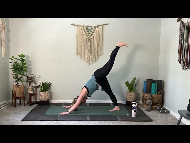 Stretch and Flow | 40 Minute Yoga Practice