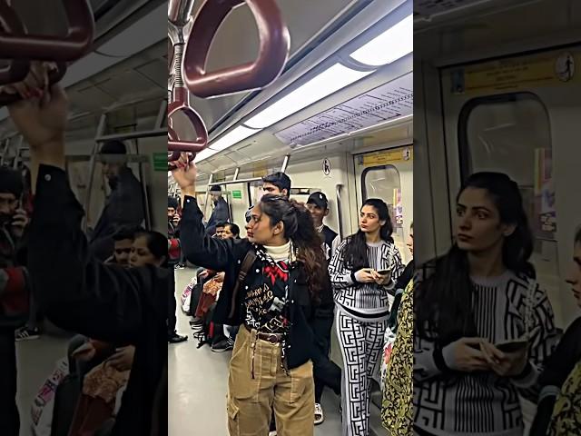 O my god  girl’s voice prank  #funny #voiceprank #comedy #funnypublicreaction #delhimetro #prank