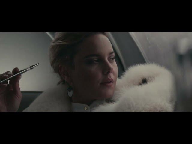 Abbie Cornish  holder