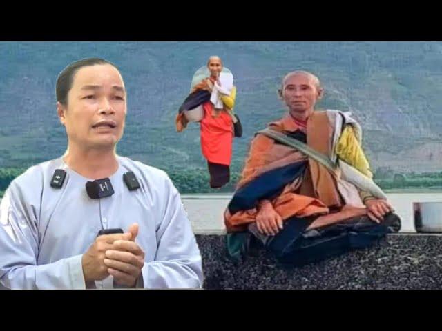 The day monk Minh Tue went begging for alms without accepting money