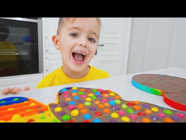 Niki play and make chocolate pop it - Funny kids video