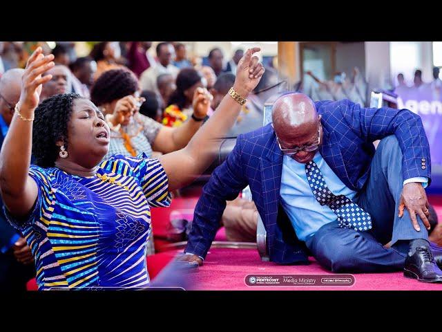 You can’t hold your tears  after this Powerful Worship Encounter 