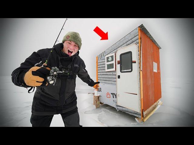 Surviving 72 HOURS in Homemade ICE FISHING Shanty (-25 Degrees)