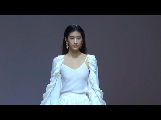 #fashion #runway #asiafashionweek 【曦-美纳百川 Parts1 】陈丽姗SS2022- 深圳时装周