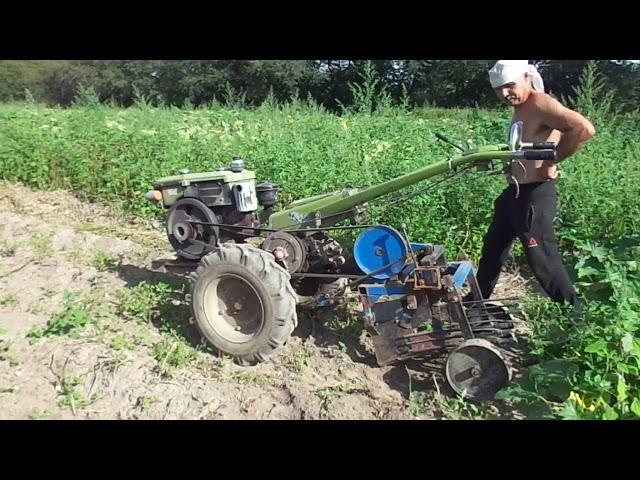 Натяжний пристрій працює.