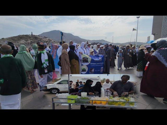 GAWAT NIH BANYAK EMAK2 HILANG DARI ROMBONGAN DI TEMPAT INI GARA2 TERGIUR OLEH2 MURAH DI JABAL RAHMAH