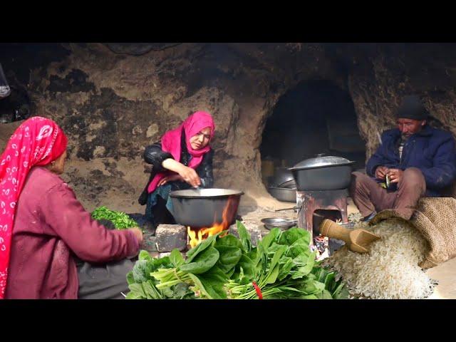 The Taste of History –Lovers Cooking Like 2000 Years Ago! Cooking in the Wilderness!Tradition & Fire