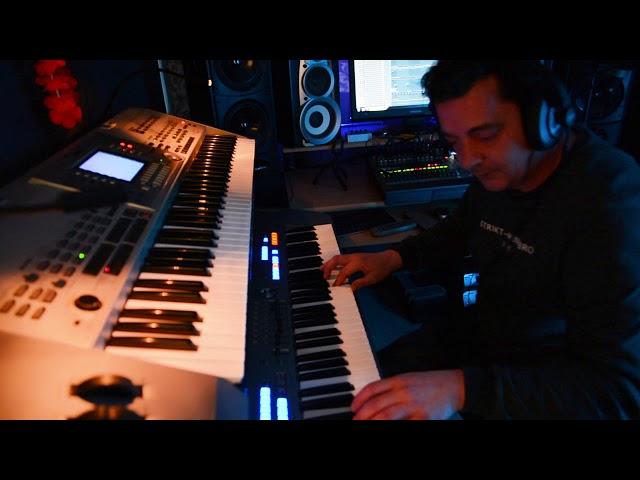 Future World Orchestra - Roulette Cover on the Tyros 5 and Vst's .. better version.