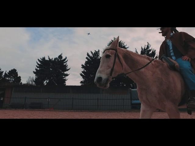 Diffarent MC - Ponyhof (official Video)