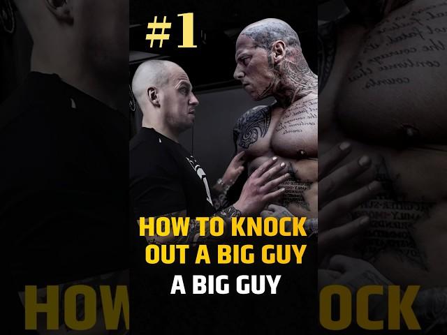 How to Knockout a Big Guy. Self Defense on the street. #boxing #mma #viral #selfdefense #ytshorts