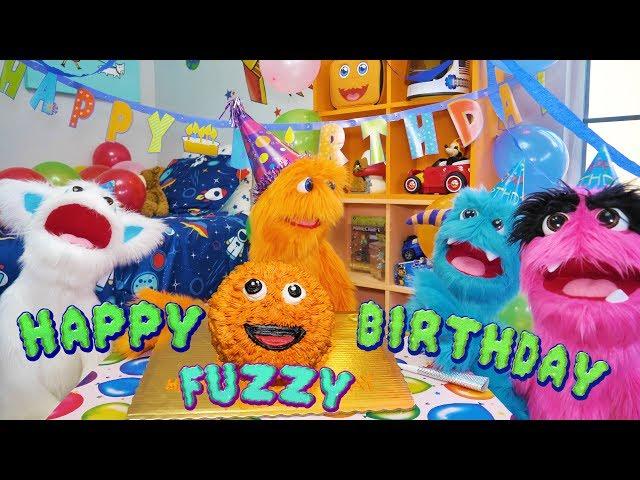 Fuzzy's Surprise Birthday party!   Fuzzy Puppet turns 4!!!!!!  FUN KIDS TOY action figures