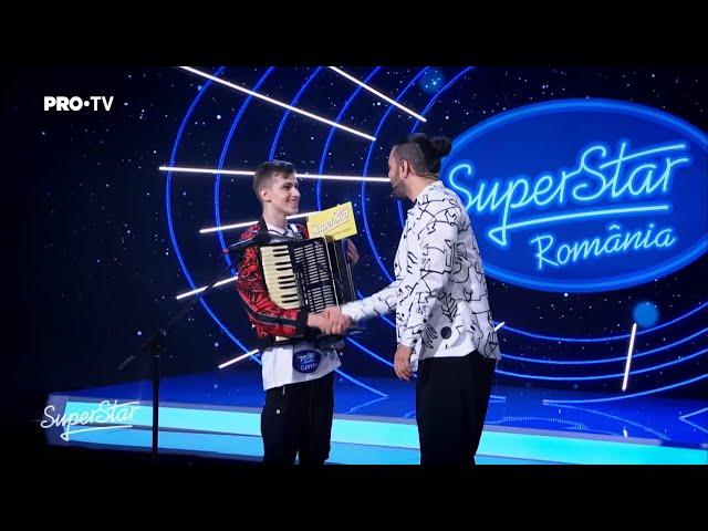 Andrei Șerban a făcut spectacol pe scena SuperStar cu o interpretare la acordeon | SUPERSTAR 2021