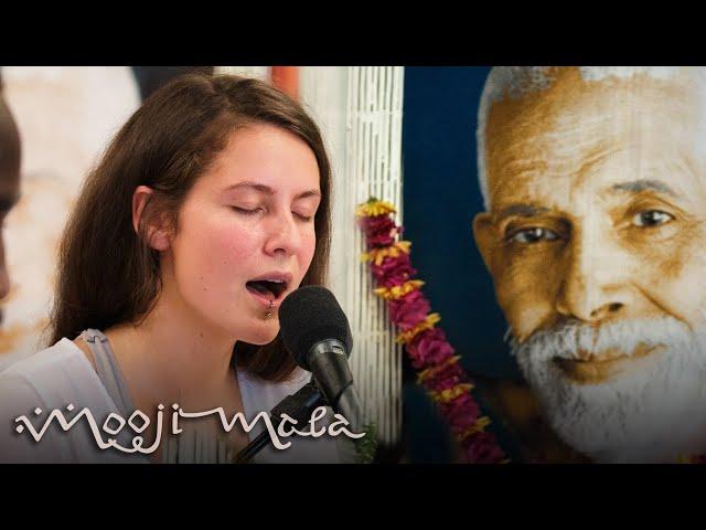 Tara & Friends – Hari Om (from the Sat-Songs Concert)