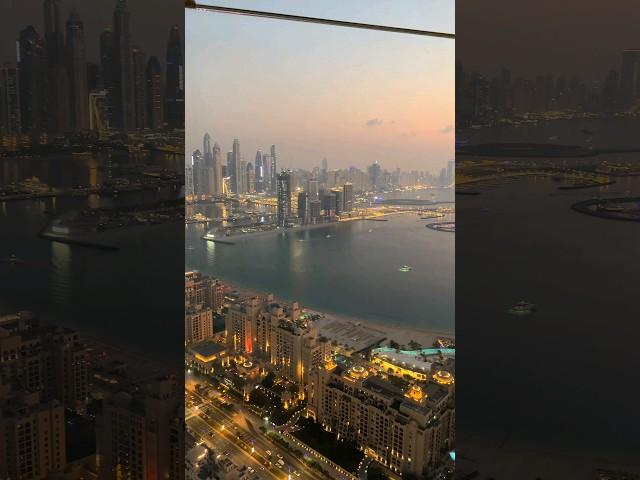  Dubai Palm Jumeirah view from The View At The Palm #onenightindubai #dubai