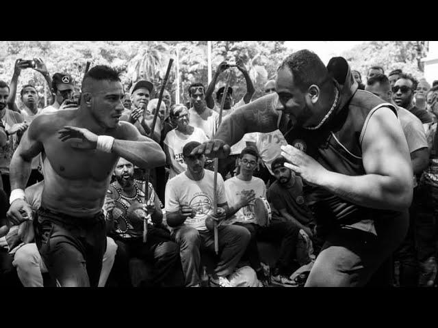 PRAÇA DA REPÚBLICA TITO SANTOS FAZENDO GRANDES JOGOS DUROS DE CAPOEIRA SÃO PAULO ️