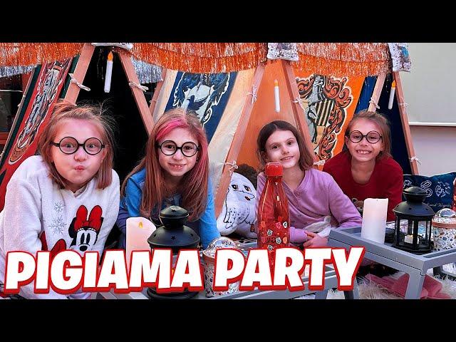 FESTA A SORPRESA PIGIAMA PARTY CON TUTTI I NOSTRI AMICI DI SCUOLA DI GIORGIA ALLE 3 DI NOTTE!