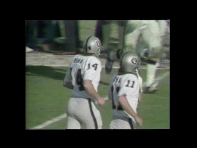 Super Bowl XI - Oakland Raiders vs Minnesota Vikings Jaunary 9th 1977 Highlights