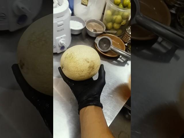 Australian muskmelon fruit salad cutting ..#food #foodlover #football #footballshorts